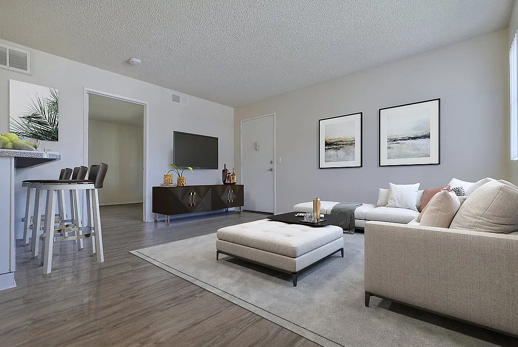 Mariners Place — Photo 4