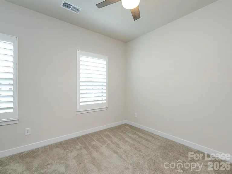 413 Spearfield Ln — Photo 35