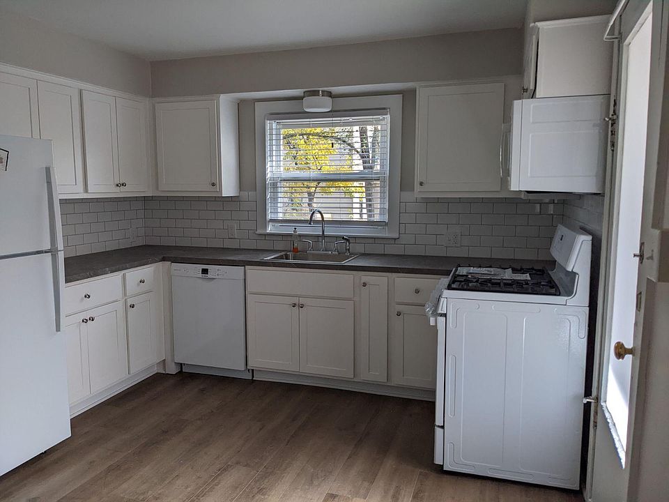 1st image of 916 Jennette Ave NW #1