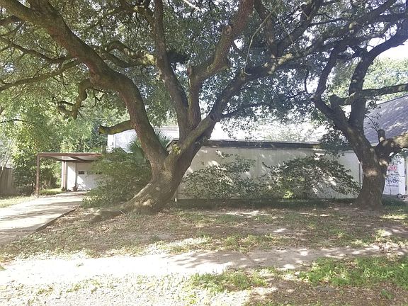 2nd image of 2610 Cherry Ln
