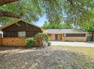 313 Vine St, Euless, TX 76040