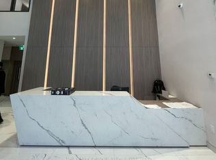 65 Mutual St #605, Toronto, ON M5B 2A9