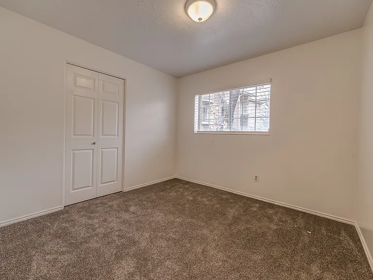 1273 N Riverside Ave #3 — Photo 10