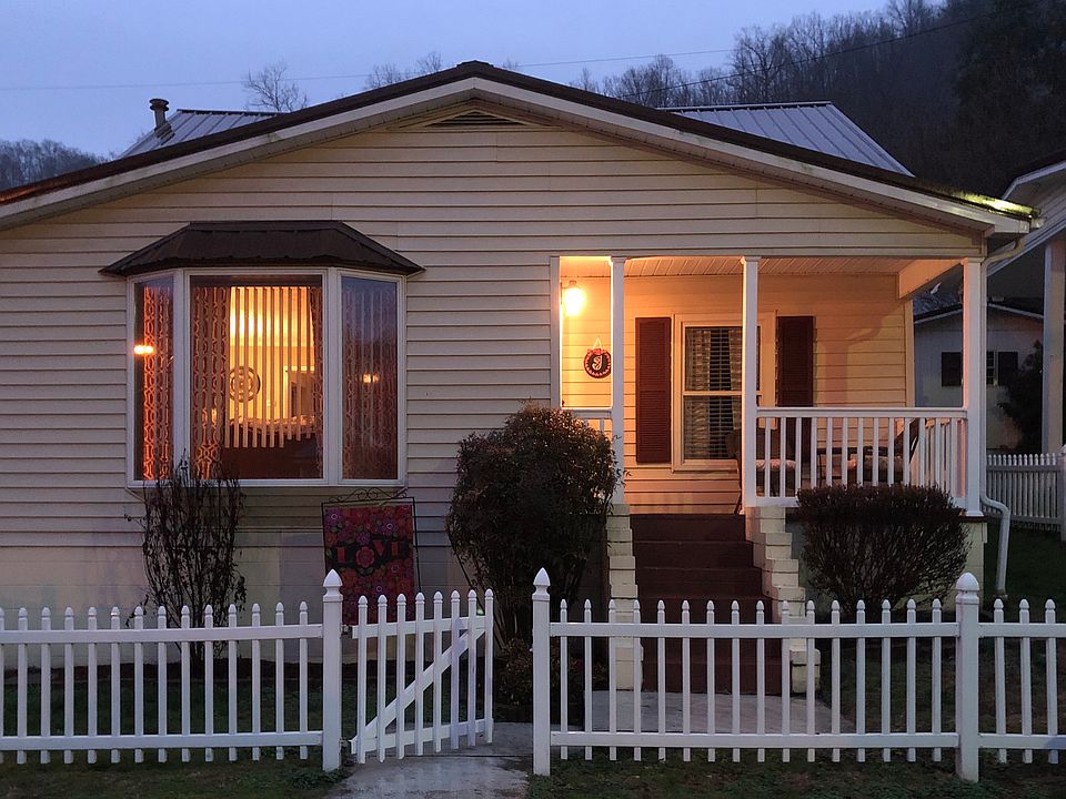 1st image of 162 Hillcrest Haven Dr