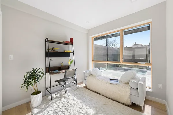 Sold by Nest Seekers International | media 16