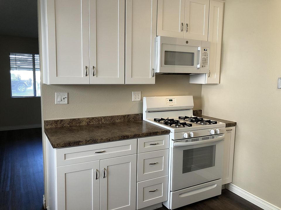 1st image of 468 S Olive St #A