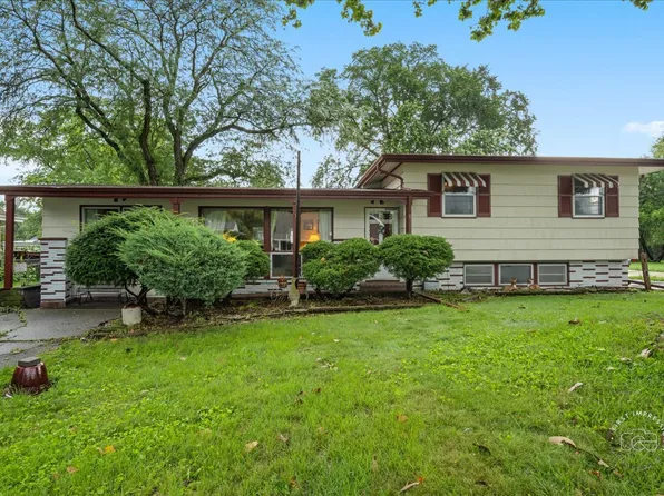 614 N Glenwood Pl, Aurora, IL 60506