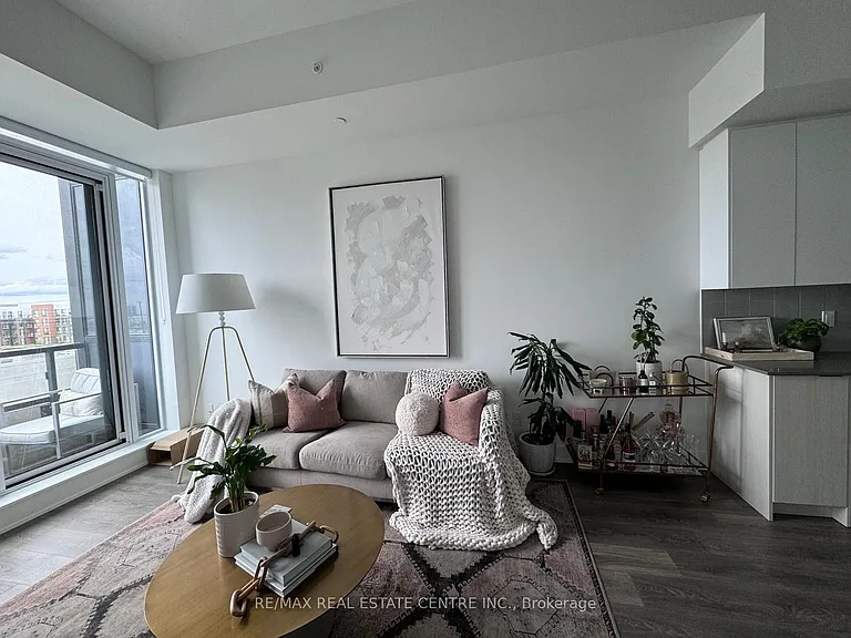 2481 Taunton Rd #308 — Photo 6