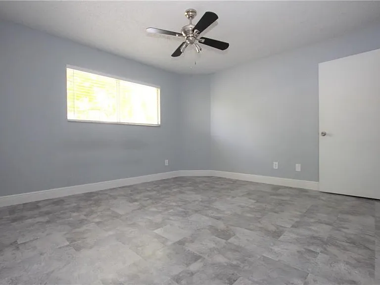 3413 NW 44th St #107 — Photo 16