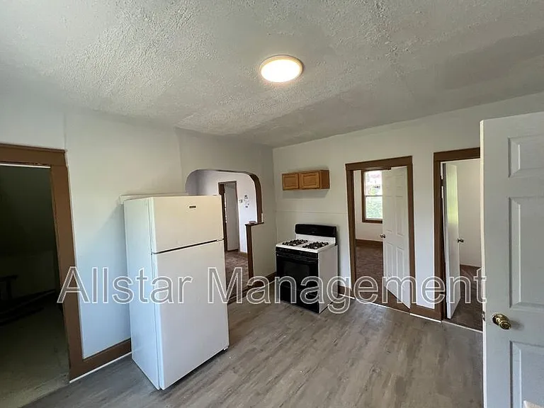 3611 E 116th St #LOWER — Photo 7