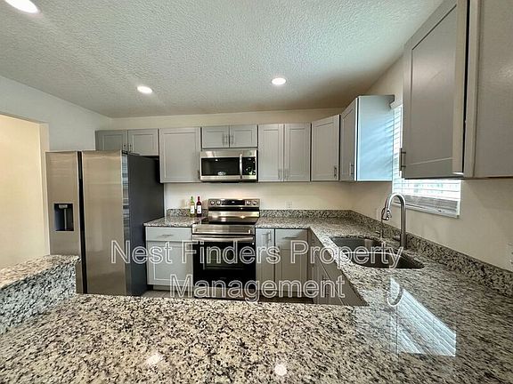 3rd image of 4652 2nd Ave