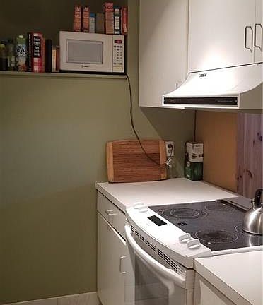 2nd image of 125 Edward St APT 1H