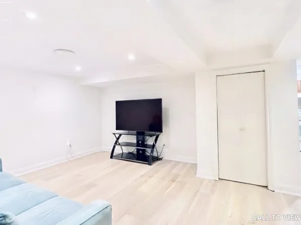 78 Tideswell Blvd #2, Scarborough, ON M1B 5X3