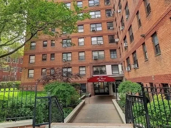 64-34 102nd Street #9Z, Rego Park, NY 11374