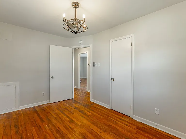 1605 Foust St — Photo 9