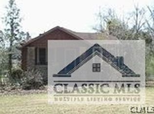 26 Church St, Carlton, GA 30627