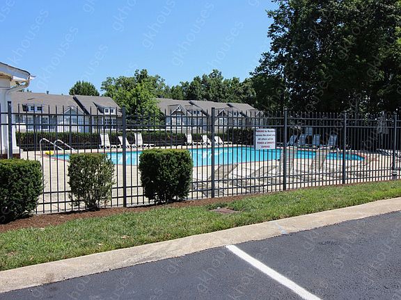2nd image of 584 Flintlock Ct