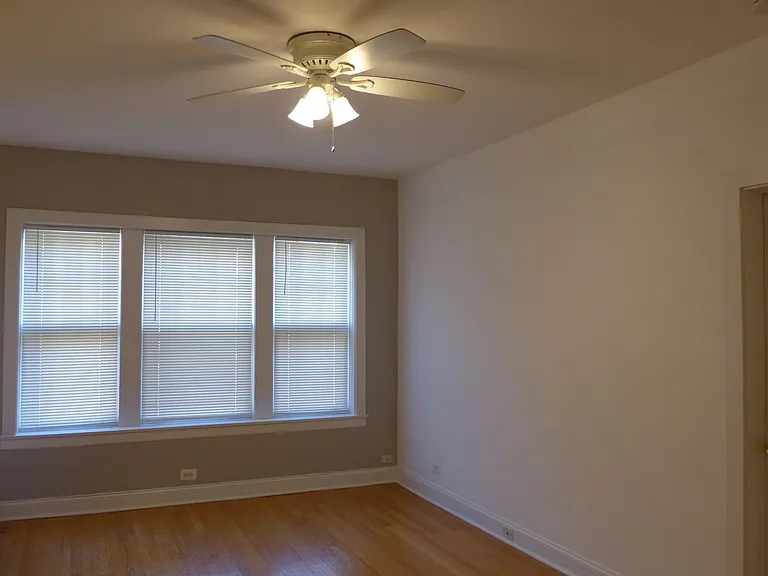 Lamon Courts Apartments — Photo 17