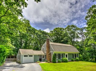 14 Holly Ln, East Sandwich, MA 02537