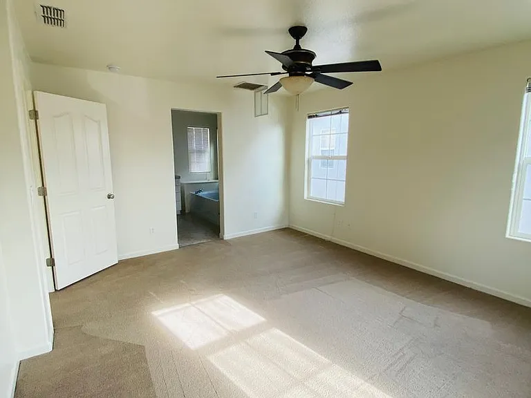 620 Candela Cir — Photo 24