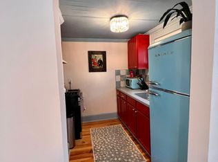 63 Grove St, Charleston, SC 29403