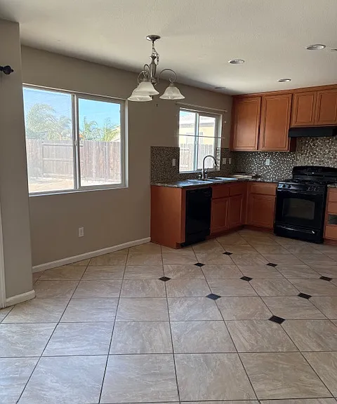 29424 W Camino Ct — Photo 13