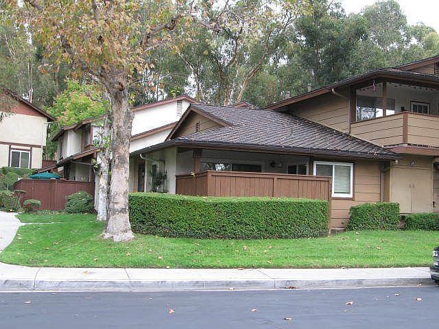 2nd image of 2425 Coventry Cir #125