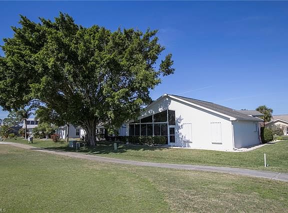 3rd image of 17861 Acacia Dr