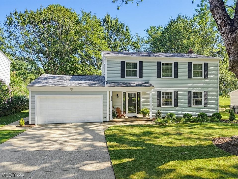 1st image of 33445 Coachman Ln