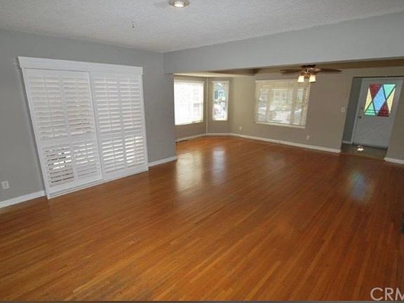 3rd image of 518 Loma Ave