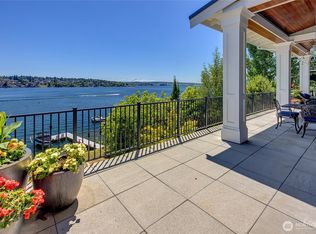 8066 Avalon Pl, Mercer Island, WA 98040