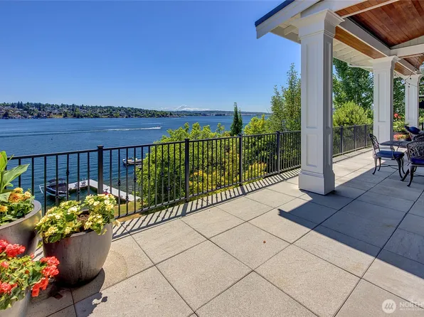 8066 Avalon Place, Mercer Island, WA 98040