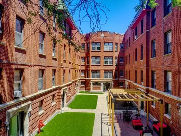 1702 W Juneway Ter, Chicago, IL