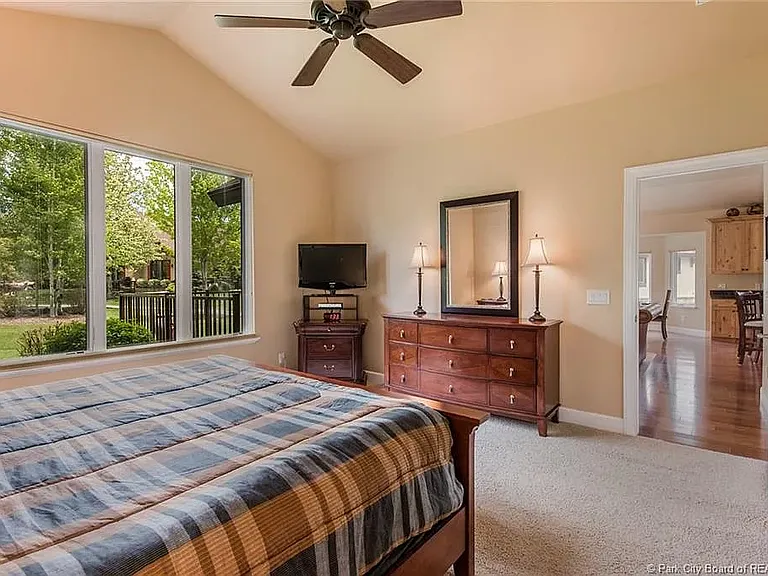 1314 N Montreux Dr — Photo 9