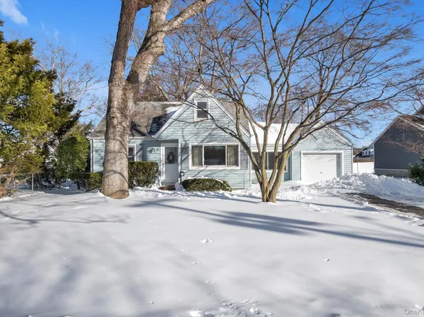 76 Burt Avenue, Northport, NY 11768