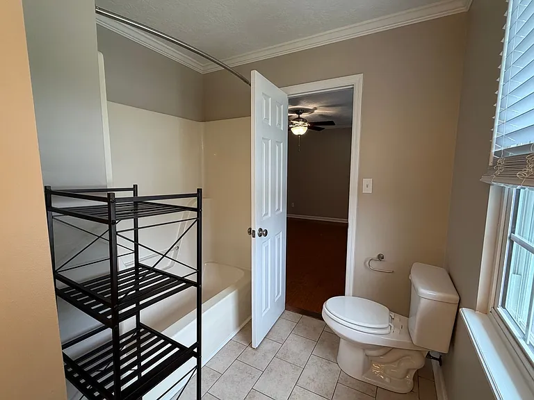 193 Amelia Dr W — Photo 27