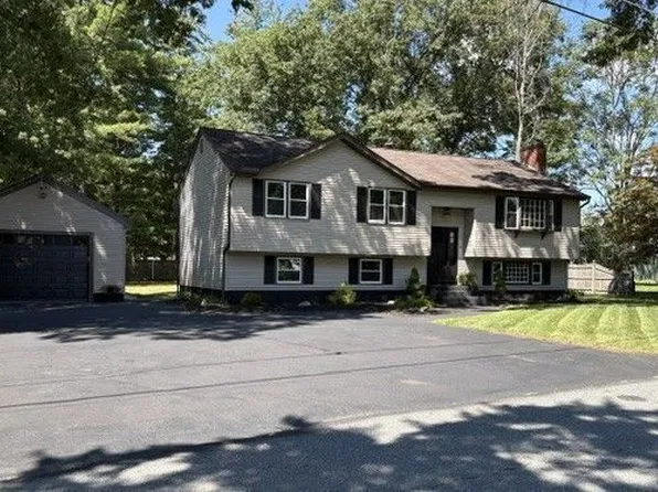 18 8th St, Tewksbury, MA 01876