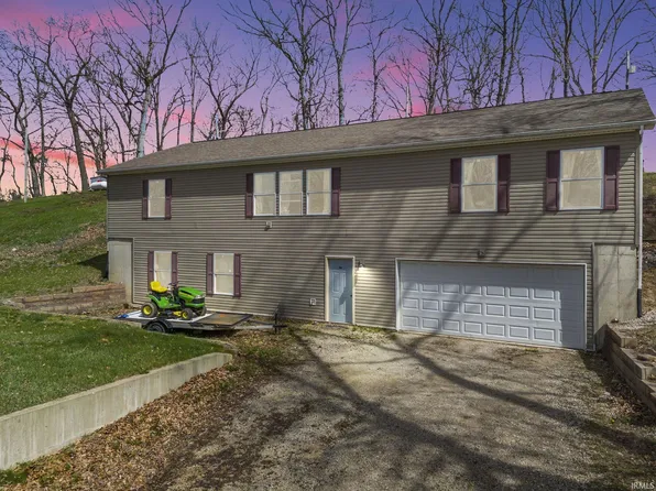 240 Ems R4 Ln, Pierceton, IN 46562