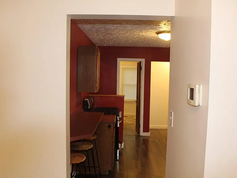 203 S Clark St — Photo 10
