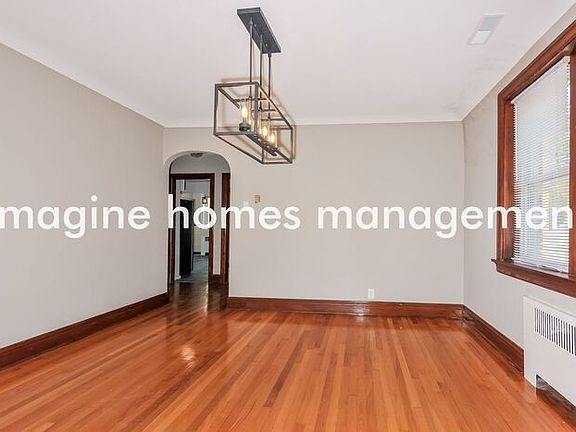 4th image of 5015 Pernod Ave #1