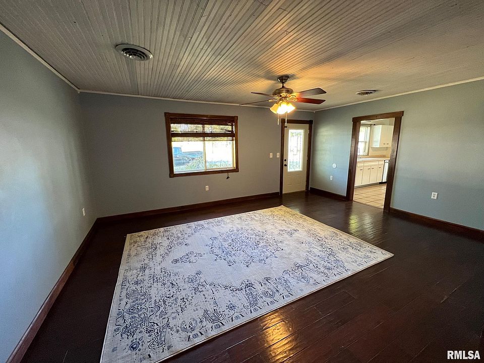 301 W Walnut St, Kilbourne, IL 62655 Zillow