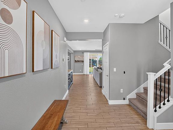 4th image of 9290 Bearnaise Way