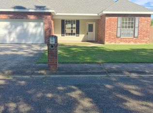 2115 Jasmine Dr, Opelousas, LA 70570
