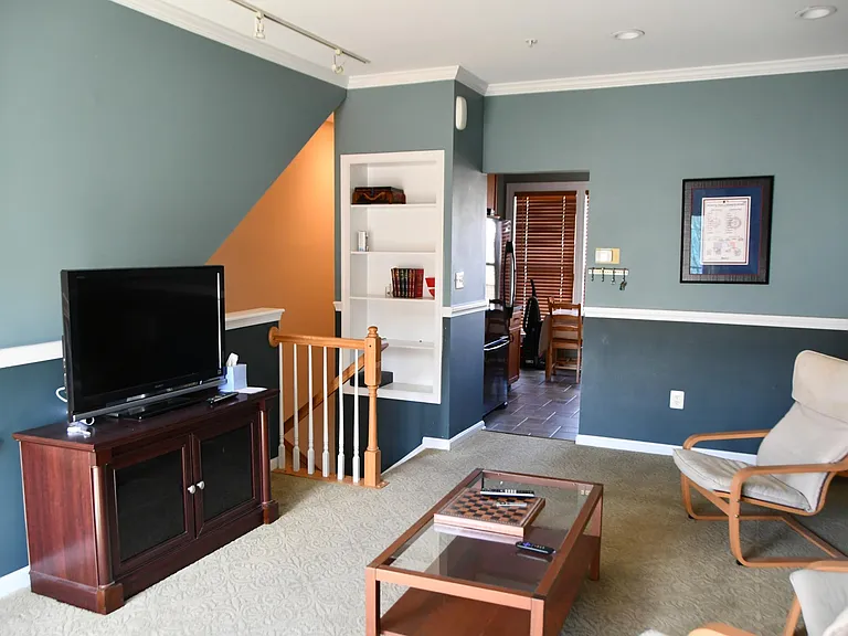 8336 Green Grass Rd — Photo 4