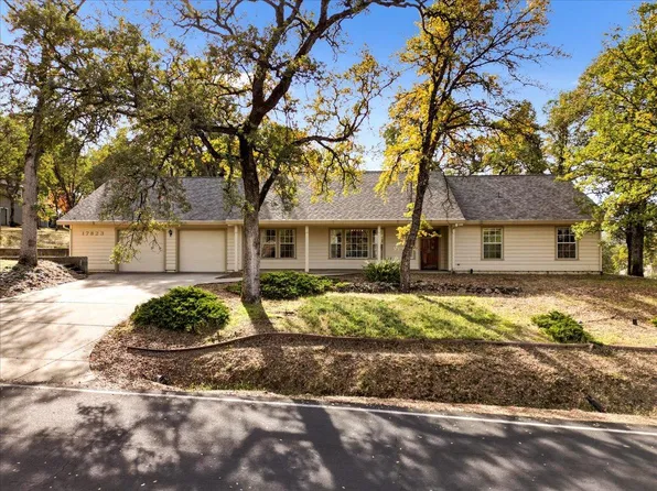 17823 Silver Pine Dr, Penn Valley, CA 95946
