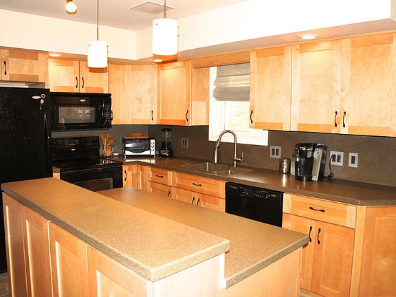 5th image of 289 Snow Valley Dr