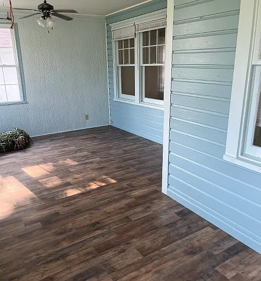 15 Virginia Ave — Photo 3