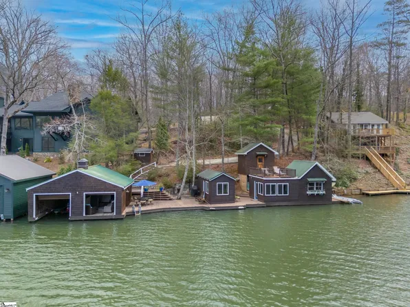 1028 E Lakeshore Dr, Landrum, SC 29356