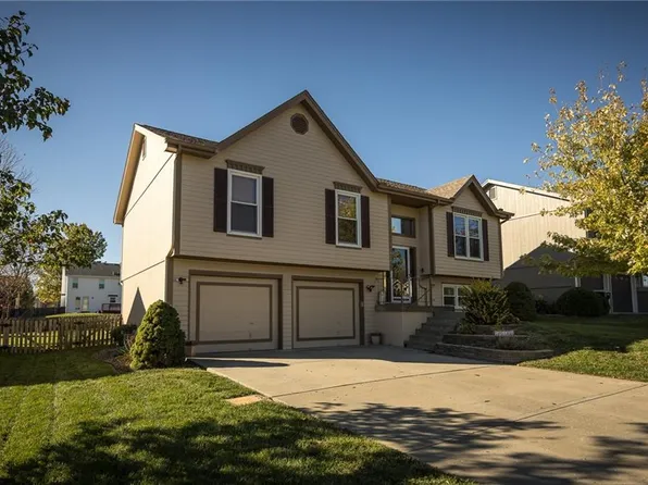 10606 N Harrison St, Kansas City, MO 64155