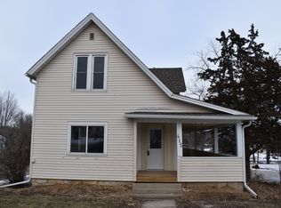 415 N Broadway St, Spring Valley, MN 55975